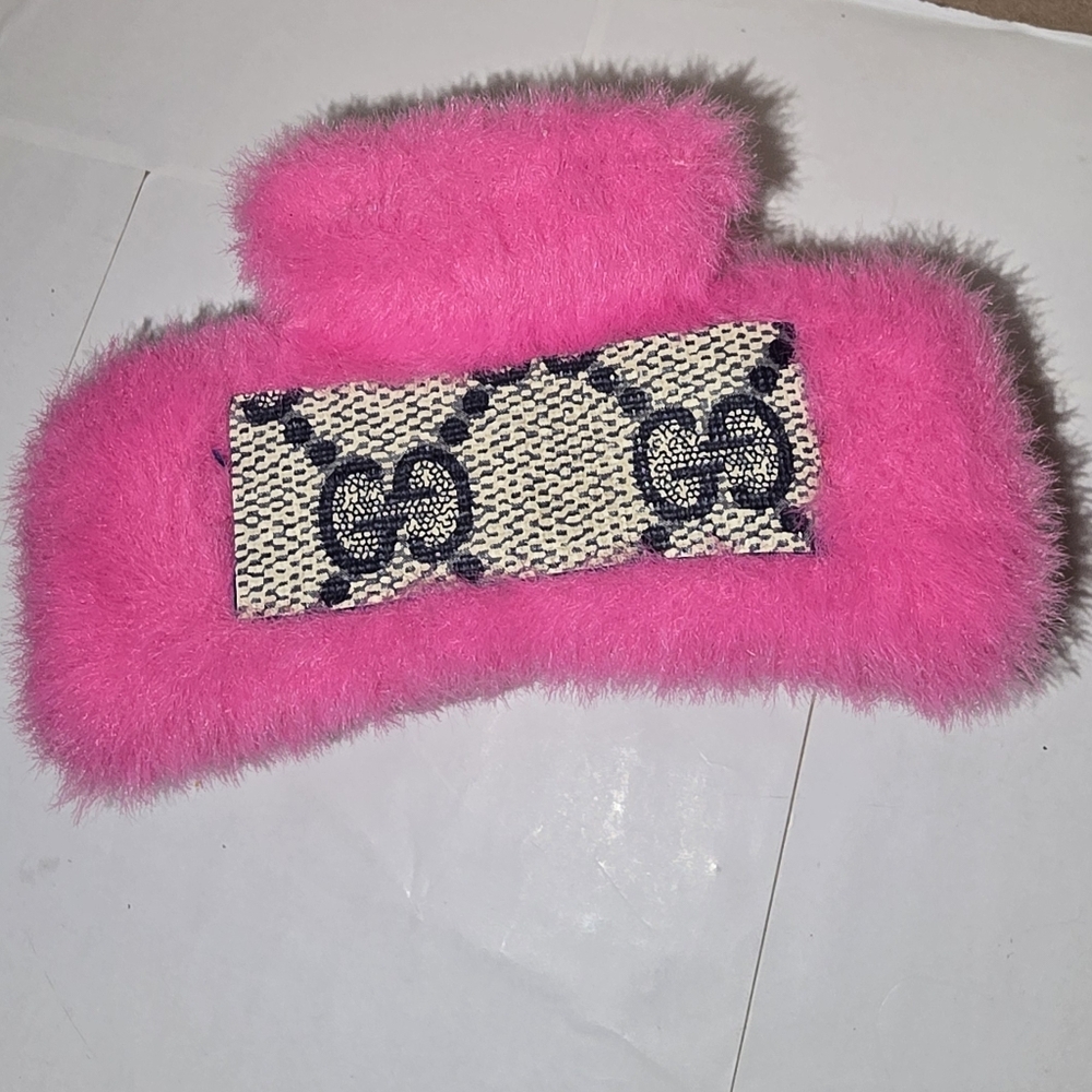 Gucci Bright Pink Faux Fur Hair Clip with Patterned Gucci Classic Logo Accent